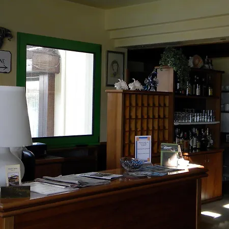 Hotel Corone Caerano Di San Marco