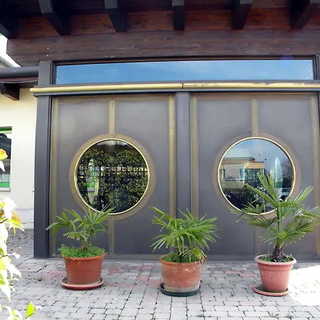 Hotel Corone Caerano Di San Marco