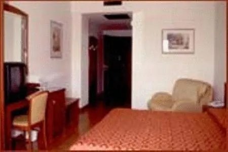 Corone Caerano Di San Marco