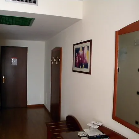 Corone Hotel