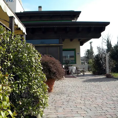 Hotel Corone 3*