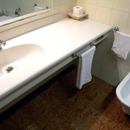 Hotel Corone 3*