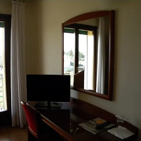 Hotel Corone Caerano Di San Marco