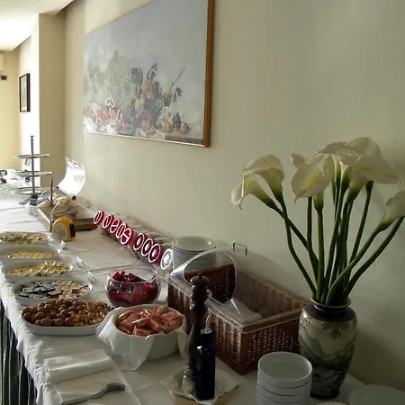 王冠酒店 卡埃拉诺圣马尔科